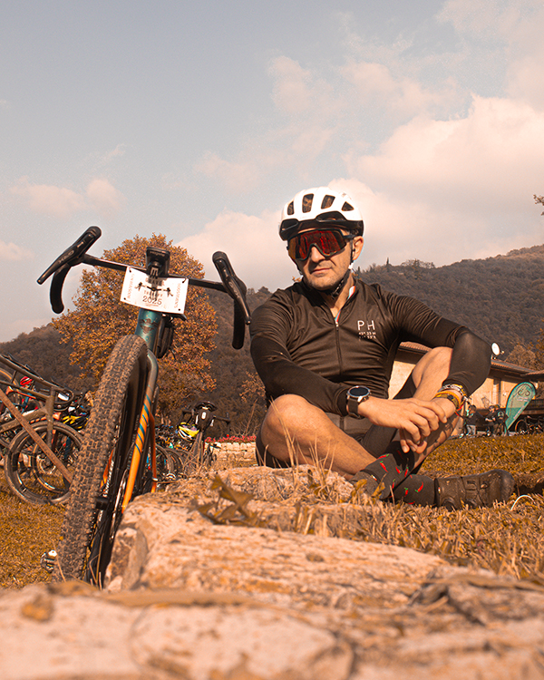 Pane e salamina con calice di Franciacorta DOCG a fine evento
